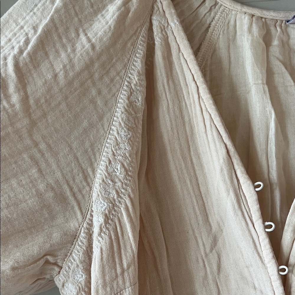 Old Navy Cream Maxi Dress - Picture 8 of 12